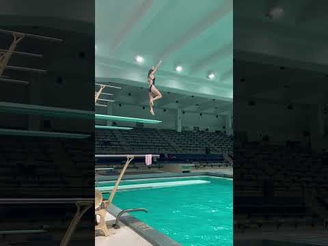 Reverse. Dive tuck three meter