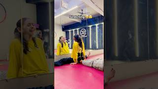 Download lagu Stretching is very hard🥹🫣 #kashishpatel #workout #hardwork #dailypractice #stretching #practice mp3