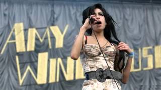 Valerie live @ Rock Werchter 2007 - Amy Winehouse