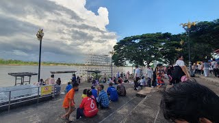 เที่ยวงานไหลเรือไฟนครพนม