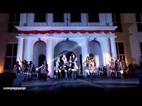 JKT48 - Heavy Rotation @ ASEAN Literary Festival 2017