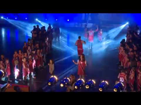 Multitudinària presentació dels 200 jugadors i 16 equips del CB Cantaires Tortosa