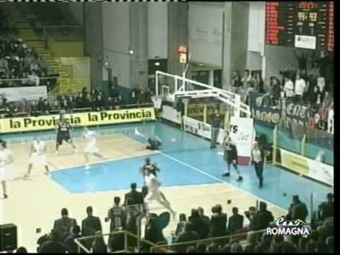 German Scarone contro l'Edimes Pavia