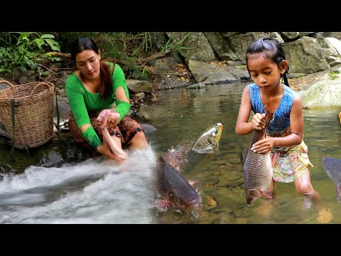 Survival skills- Catch big fish by river- Cooking pork belly hot spicy +3food of survival in forest