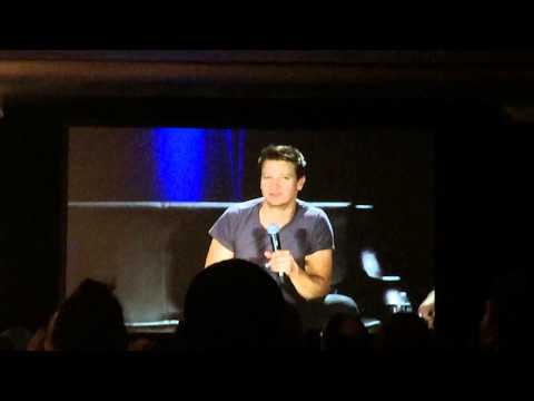 150823 2015 Chicago Wizard World Jeremy Renner QnA