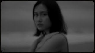 Download lagu Jangan Dulu Pergi - Ratih Pradnyaswari mp3