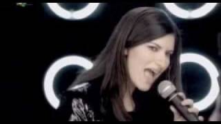 LAURA PAUSINI - UN ERROR DE LOS GRANDES