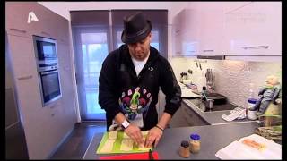 ΚΆΤΙ  ΨΉΝΕΤΑΙ      ΔΕΥΤΕΡΑ     ΝΙΚΟΣ