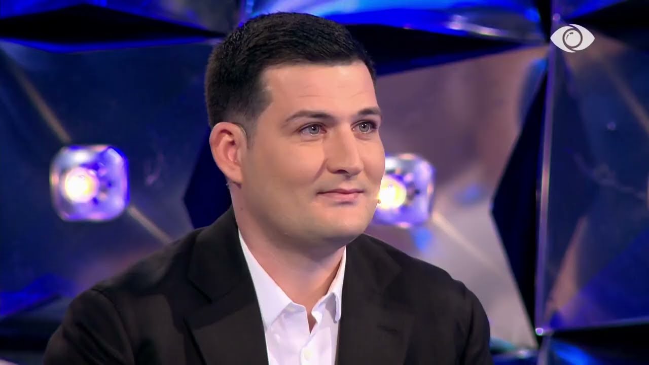 “Shpirti i Elsës…”/ Arbër Hajdari prek publikun: Ishte momenti që doja të tërhiqesha nga puna…