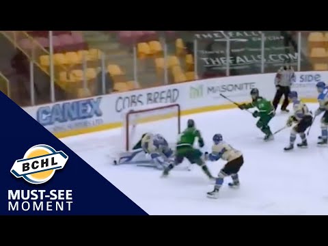 Must See Moment: Jacob Bonkowski finishes off slick passing play