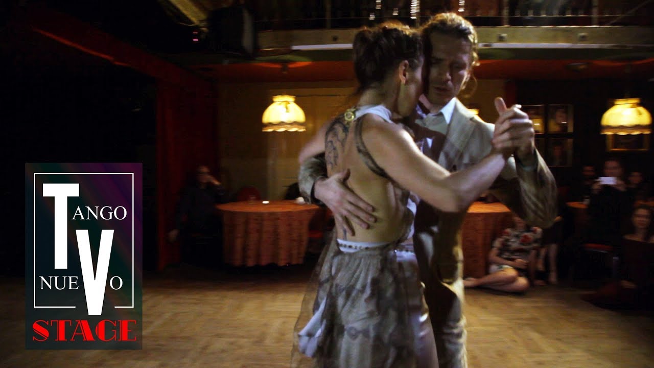 Video thumbnail for Mila Vigdorova & Tymoteusz Ley - tango performance at "La Luna" 1/4