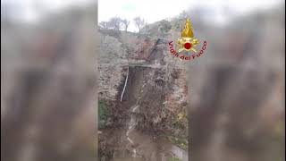 frana-a-montevergine-ecco-le-immagini-dei-vigili-del-fuoco