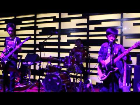 SATRIA & THE MONSTER @ PISTON BRAKE BIKERS BAR