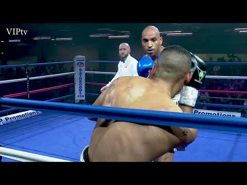 Rob Parry v Tim Ventrella at the White's Hotel, Bolton 26-09-21