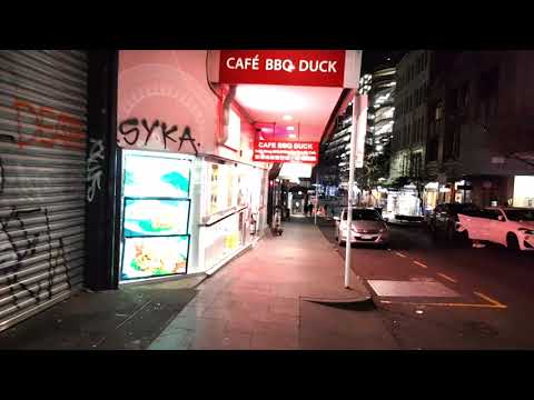 Tour pela Lorne Street em uma noite de domingo