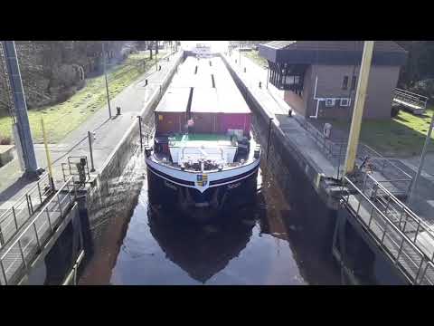 Vorbeifahrt GMS Saturn Schleuse Oldenburg