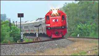 Download lagu FULL❗️KUMPULAN KERETA API SAAT MEMASUKI STASIUN MOJOKERTO 2025 mp3 Download lagu FULL❗️KUMPULAN KERETA API SAAT MEMASUKI STASIUN MOJOKERTO 2025 mp3