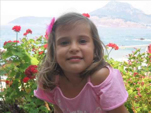 SAVETUJEM  KROKODILA, Sara  Cvetić