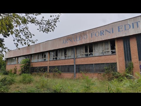 I EXPLORE THE ABANDONED FACTORY! WHERE INSIDE I FIND FULL OFFICES AND OTHER ITEMS LEFT!