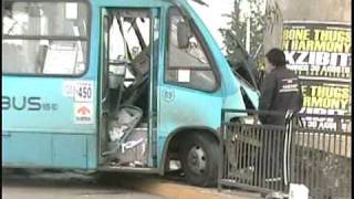 preview picture of video 'Accidente Metrobus Puente Alto'