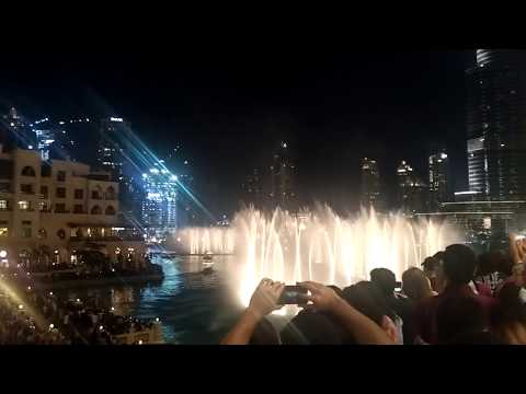The dubai mall fountain show december 2017