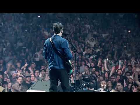 Weezer - Say It Ain't So (Live Voyage To The Blue Planet Concert Film)