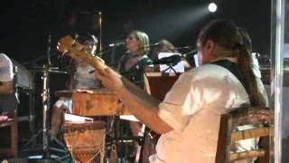 Elisa - 06 - Broken (Live@Reggio Emilia 23.05.2011)