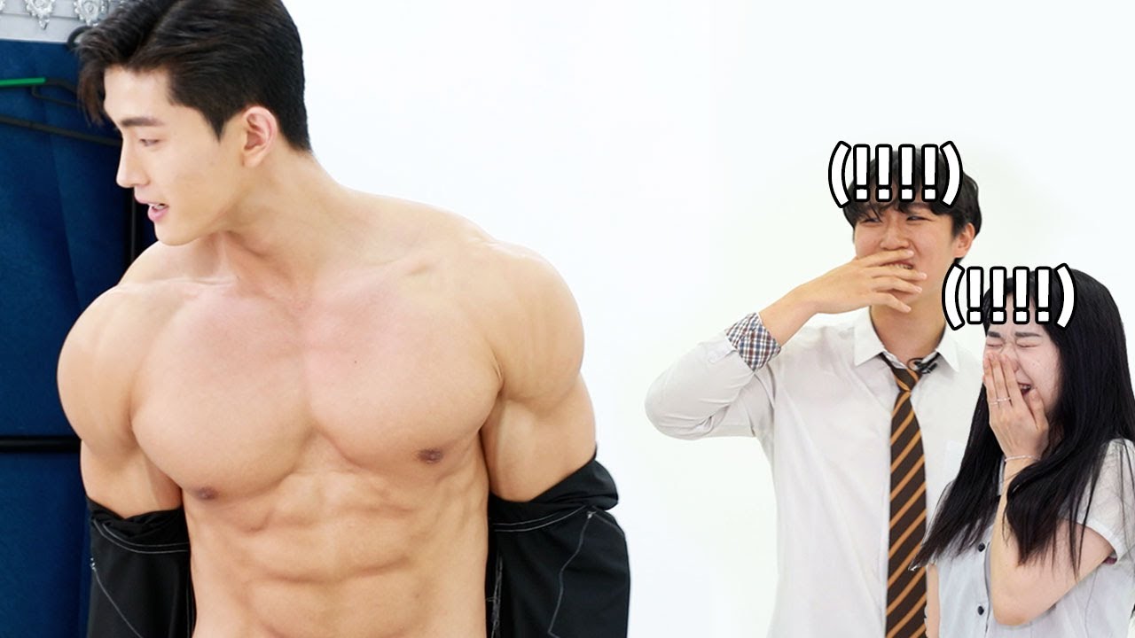 눈 앞에서 벗는 여름 데이트 룩북을 본 10대들의 반응 (남친룩, 바캉스룩, 훈남, 존잘남, 여름 반팔티)│물어봤다 [ENG CC]