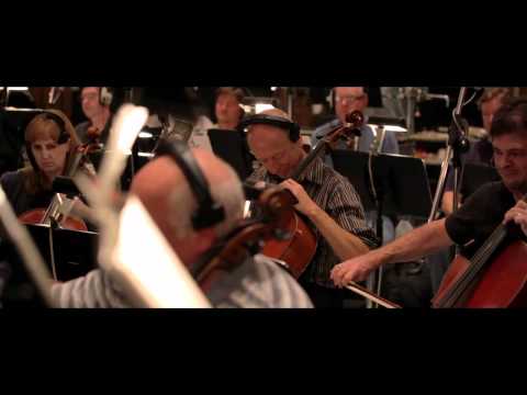 Exclusive Video - Eva Mendes sings for Thierry Mugler - Angel