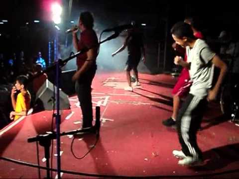 Reginho e Banda Surpresa & Os Meninos - Minha Mulher Não Deixa Não