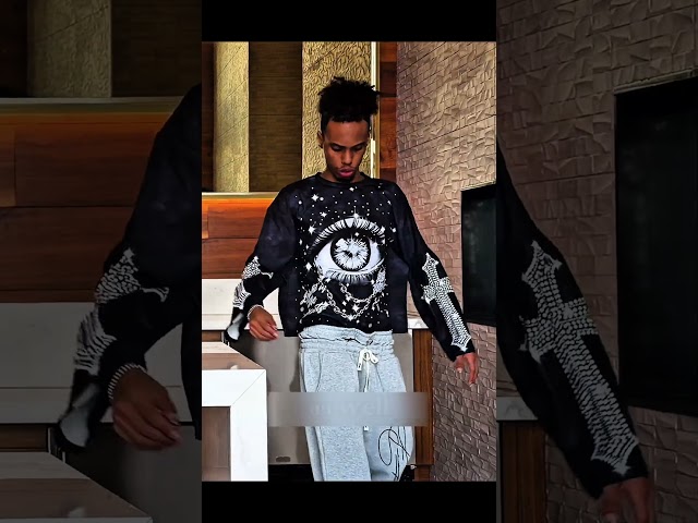 Vídeo relacionado con Jersey para hombre elegante manga larga, estampado, informal, moderno, cuello alto, media cremallera, límite I, caqui, L