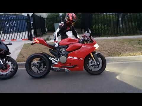 YAMAHA R1 v DUCATI 1199S sound test
