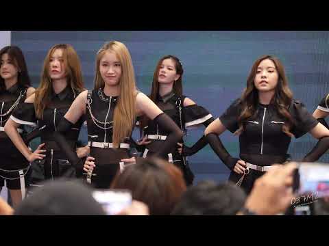 BNK48 Jaa - Make noise @ BNK48 12th Single Believers Roadshow Mini Concert [Fancam 4K 60p] 221009