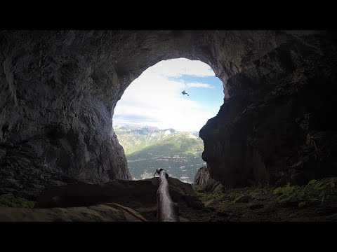Mount Broadwood Cave (The Hole)