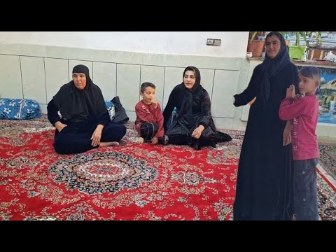 Akram is homeless, alone, and homeless...😢 A home for tired hearts, a refuge for Zeinab and Sari 🏠❤️