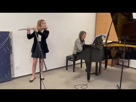 Johannes Brahms - Hungarian Dance No. 5 - Marianna Szlendak - flute
