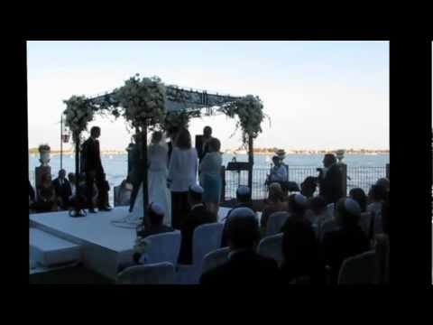 Chuppa in Italy Venice with Cantor Chazan Simon Cohen Halleluya - Somewhere - Im Eshkachech