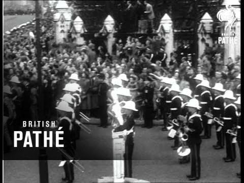 Selected Originals - The Queen Comes Home  (1954)