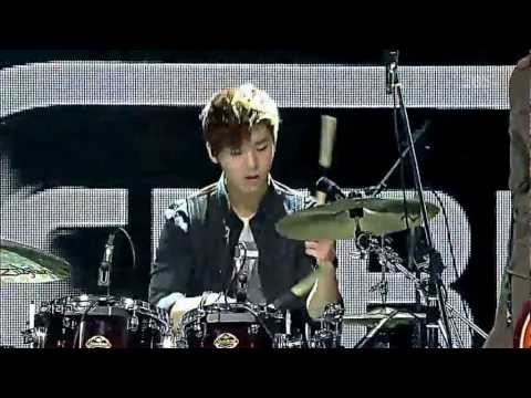 CNBLUE - I'm Sorry SBS Inkigayo 130210