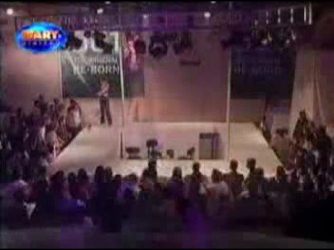 Pakistani Models: Vinny - Catwalk (Levis 501)