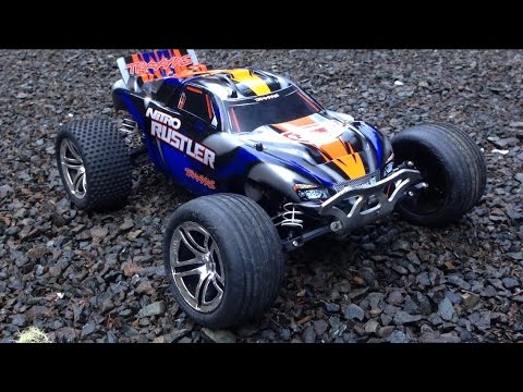 Traxxas Nitro Rustler 2.5 Jumping Bashing Crashing