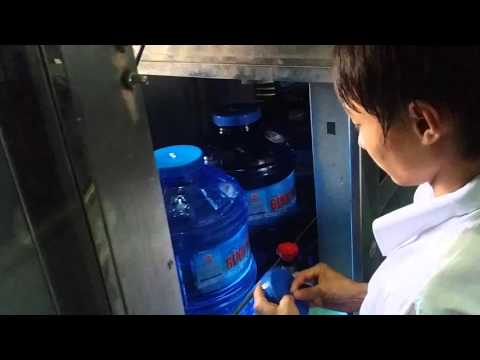 Máy chiết bình tự động thẳng công suất 150 bình/h Gialai