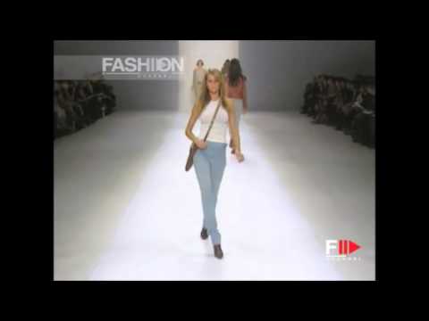 Gisele Bundchen   Celine Spring Summer 2001