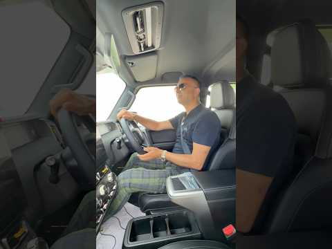 Test Driving iCAR V23.#icar #icarv23 #bijulidai #electricvehiclest