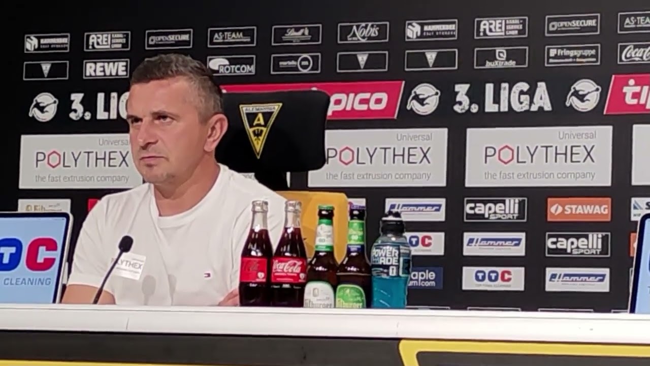  Fussball 3. Liga – 5. Spieltag – Pressekonferenz Alemannia Aachen – SSV Jahn Regensburg 