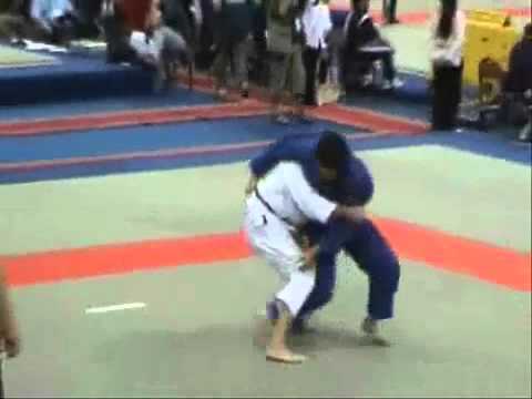 JUDO 2005 World Championships: Sung-Ho Jang (KOR) - Daniel Hadfi (HUN)