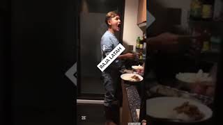 Download lagu core latah raja thailand #funnyshorts #latah #lucu #videolucu mp3