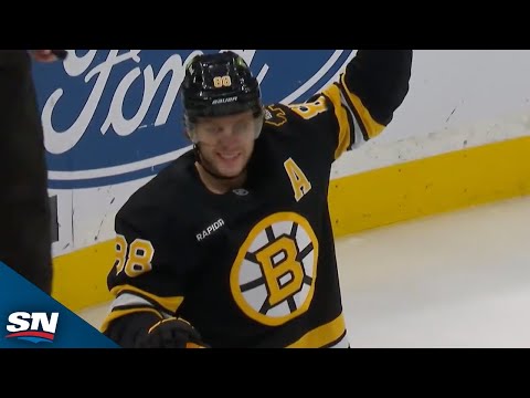 Bruins' David Pastrnak Pots 400th Career Goal On Breakaway vs. Maple Leafs