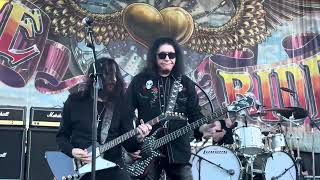 Download lagu The Gene Simmons Band Show @ Love & Ride 34 powered by Harley Davidson Sunday , November 9, 2025  mp3