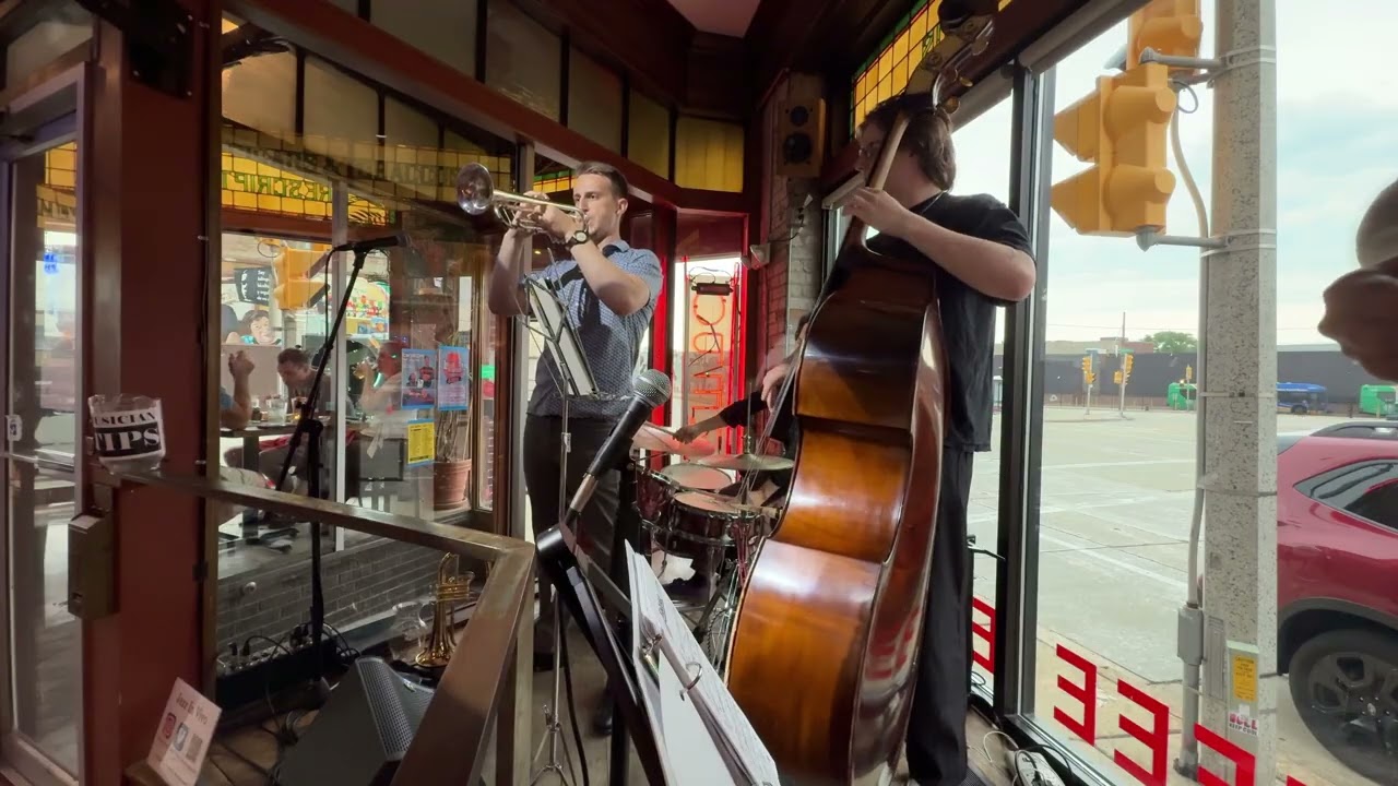 Promotional video thumbnail 3 for Jazz In Vivo